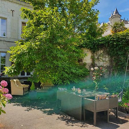 Vue Sur Chateau Et Loire Saumur Exterior photo